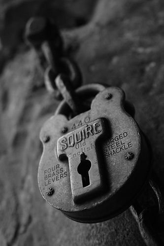 Padlock at the old flint mill at Cheddleton, Staffs, UK :: Photographer Martin Watson Skeleton Key Lock, Under Lock And Key, Old Keys, Safe Lock, Antique Keys, Locks & Key, Key To My Heart, Vintage Keys, Key Lock