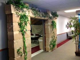 Faux Rock Walls, Living Nativity, Egypt Vbs, Vacation Bible School Themes, Lifeway Vbs, Easter Play, Sunday School Decorations, Ward Christmas Party, Stone Archway