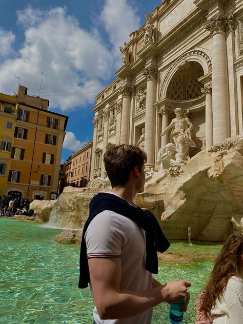 Roma- #Roma Check more at https://howcandothis.com/manstyle/roma/ Trevi Fountain Outfit, Italy Trevi Fountain, Mens Old Money, Italy Vacation Outfits, Men Old Money, Rome Pictures, Outfit Stockholm, Rome Outfits, Old Money Summer