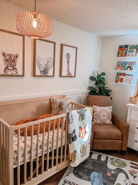 Tan, white and neutral nursery. Jungle theme Chocolate Brown Nursery, Baby Boy Nursery Small Space, Baby Boy Jungle Nursery, Ocean Baby Room, Safari Theme Room, Animal Theme Nursery, Lion King Nursery, Small Room Nursery, Small Space Nursery