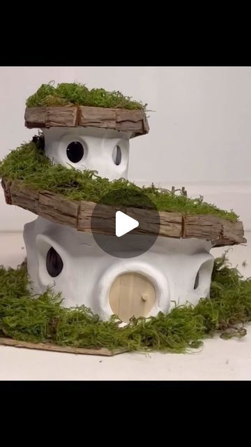 Maryinthefairyland on Instagram: "One of the first fairy cob houses I ever built and still one of my favorites Material used: glass jars, twigs, clay, hay, filler, bark, moss, glue. Full DIY video tutorial on my YouTube channel: https://youtu.be/IH3BNWs4lJU #fairyland #fairyvillage #fairyforest #whimsicalworld #enchantedforest #enchantedhouses #fairyhouse #fairyhouses #fairydwellings #fairytales #feenhaus #gnomehouse #gnomehome #pixiehouse #pixiehollow #pixiedwellings #hobbithouse #diyfairyhouse #wichtelhaus #naturecraft #naturecrafts #fairymagic #cobfairyhouse" Fairy Tail House, Fairy Stuff, Fairy Village, Clay Jar, Fairy House Diy, Diy Videos Tutorials, Clay Houses, Cob House, Elf House