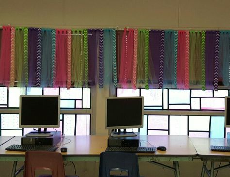 Classroom Window Curtains, Diy Classroom Curtains, Classroom Curtains, Curtain Diy, Classroom Window, Diy Classroom, Curtain Ideas, Diy Curtains, Window Drapes