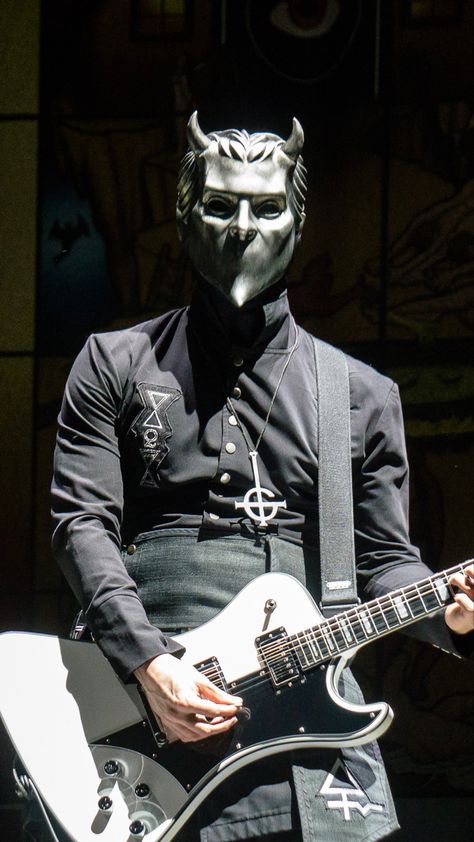 Ifrit Ghoul, Ghost Metal Band, Ghost Papa, Real Ghosts, Band Ghost, Ghost And Ghouls, Ghost Bc, Ghost Pictures, Ghost Photos