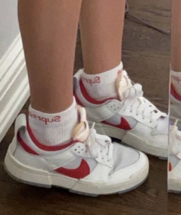 Sneakers Socks, Sneakers And Socks, Hype Shoes, Shoe Inspiration, Shoe Inspo, Aesthetic Shoes, Red Sneakers, Swag Shoes, Pretty Shoes