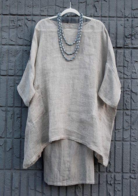 "Linen tunic with pockets one size beach gauze lclothing bust -68\" length-30\"" Linen Clothes For Plus Size Women, Linen Clothes For Women Summer, Tunic Outfit Summer, Linen Tops Women, Tunik Linen, Women Linen Clothing, Linen Tunics For Women, Linen Tunic Shirt, Gauze Clothing