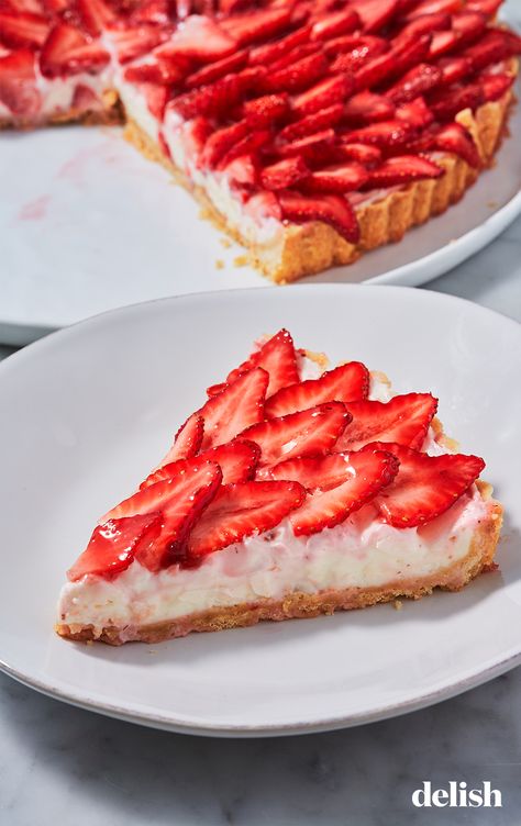 Nothing says spring quite like this easy strawberry tart. Get the recipe from Delish.com. #strawberry #tart #recipe #easy #filling #crust #creamcheese Strawberry Tart Recipe, Strawberry Tarts Recipe, Strawberry Tarts, Fruit Desserts Easy, Strawberry Tart, Fruit Dessert Recipes, Fruity Desserts, Tart Recipe, Strawberry Cream