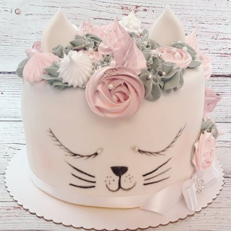 cat cake Cat Cake Birthday, Birthday Cakes Girls Kids, Kitten Cake, Cake Designs For Kids, Birthday Cake For Cat, Animal Birthday Cakes, Colorful Hairstyles, Cake Girl, Cake Birthday Cake