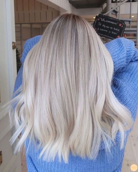 20 Shades of Blonde: The Trendiest Blonde Hair List of 2020 Cool Blonde Balayage Hair, Short Blonde Hair Bridesmaid, Platinum Blonde Hair With Ash Lowlights, Light Blonde With Dark Roots, Natural Blonde Hair Short, Blonde Hair Inspiration 2023, Short Vanilla Blonde Hair, Dimensional Vanilla Blonde, High Impact Blonde