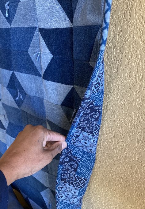 Recycled Denim Quilt Done and Hung! – tierneycreates Denim Quilt Ideas Free Pattern, Denim Quilt Patterns Free, Jean Quilts Patterns Recycled Denim, Jean Quilt Patterns, Denim Quilt Ideas, Jean Quilt Ideas, Jeans Projects, Jean Quilts, Denim Quilt Patterns