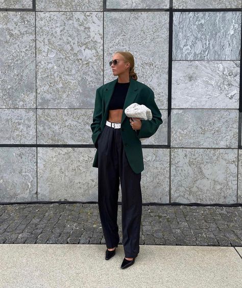 The Frankie Shop’s Instagram profile post: “How good is this look? @ellenclaesson in Copenhagen for #cphfw in our green Bea oversized #blazer #frankiegirl #thefrankieshop” Green Blazer Outfit, Oversized Blazer Outfit, Boxy Blazer, Blazer Outfits For Women, The Frankie Shop, Blazer Outfit, Frankie Shop, Green Blazer, Blazer Outfits