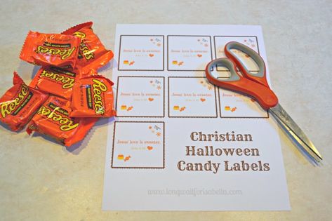 Print Out These Free Christian Halloween Candy Labels! Christian Treat Bag Ideas, Jesus Halloween Treats, Christian Halloween Tags For Treat Bags, Christian Candy Sayings, Christian Halloween Treats, Church Visitor Gifts, Halloween Candy Crafts, Candy Notes, Church Halloween