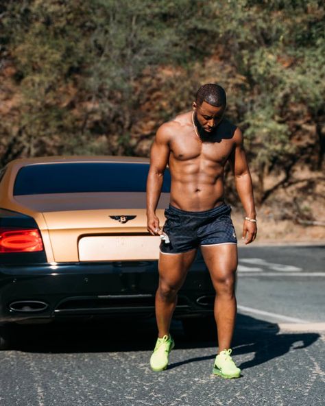 Cassper Nyovest Wallpaper, Cassper Nyovest, Perfect Physique, Beach Friends, New Family, Studio Album, Family Tree, Entertainment News, Work Hard