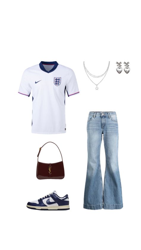 England jersey fit Soccer Jerseys Outfit Women, England Jersey Outfit, Jersey Theme Party Outfit, Jamaica Fits, Soccer Jersey Outfit Women, Jersey Outfit Ideas, Soccer Jersey Outfit, Jerseys Outfit, England Jersey