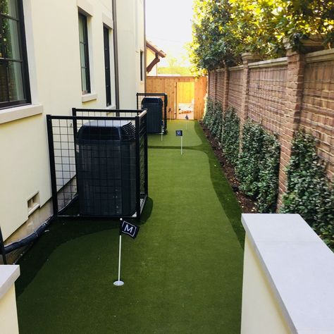 Turning your empty and unused side yard into a putting green? Why not! #golfgreens #artificialturf #foreverlawn #puttinggreen Turf Side Yard Ideas, Unused Side Yard Ideas, Side Yard For Dogs, Side Yard Dog Run Ideas, Dog Run Side Yard, Backyard Dog Area, Green Backyard, Side Yard Landscaping, Modern Front Yard