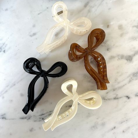 Cute Claw Clips, Bow Claw Clip, Balletcore Aesthetic, Claw Clips For Thick Hair, Clips For Thick Hair, Tulip Field, Hair Bow Clips, Hair Clips For Women, Fantasy Life