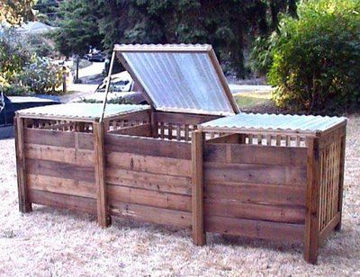 composto Raised Gardens, Compost Bin Diy, Compost Bins, Diy Compost, Backyard Landscape, Garden Compost, Top Golf, Planter Ideas, Backyard Inspiration