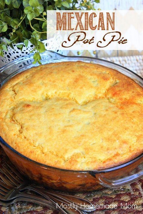 Cornbread Topping, Cheddar Cornbread, Authentic Mexican Recipes, Tamale Pie, Gateaux Cake, Pot Pies, Hearty Dinner, Mexican Foods, Easy Casserole Recipes