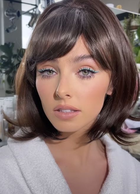 60s Modern Makeup, 60s Inspired Bridal Makeup, Sixties Makeup Tutorial, 70s Makeup Natural, Easy 70s Makeup Look, Retro Inspired Makeup, 1970s Makeup And Hair, 70s Makeup Brown Eyes, 70s Eyelashes