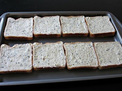 Garlic Texas Toast - Love to be in the Kitchen Garlic Texas Toast, Texas Toast Garlic Bread, Bread Toppings, Garlic Toast, Homemade Garlic Bread, Make Ahead Freezer Meals, Texas Toast, Toast Sandwich, Bread Toast