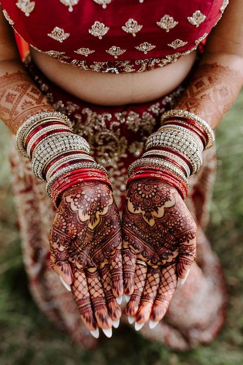 bridal henna, mendhi, henna, mandala, inspiration, bridal stain Downtown Edmonton, Indian Henna, Henna Stain, Indian Wedding Photos, Asian Bridal, Bridal Henna, Hindu Wedding, Banquet Hall, South Asian