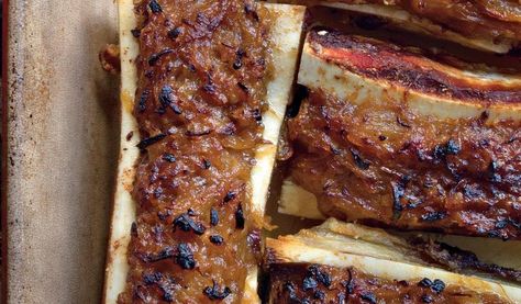 This homely recipe transforms bone marrow into a rich and mouthwatering dish that's best served simply with sea salt and toasted bread. Bone Marrow Recipe, Marrow Recipes, Beef Main Course, Marrow Recipe, Best Shortbread, Toffee Crisp, Demerara Sugar, Homemade Shortbread, Veal Recipes