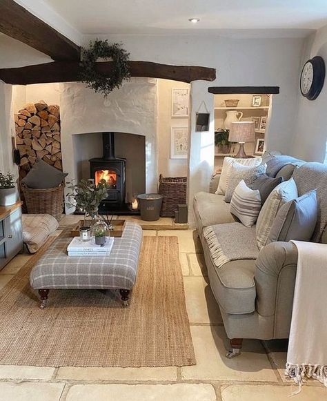 Cosy Cottage Living Room, Country Lounge, Country Cottage Living Room, Cottage Lounge, Cottage House Interior, Country Cottage Living, Country Style Living Room, Country Cottage Interiors, Another Monday