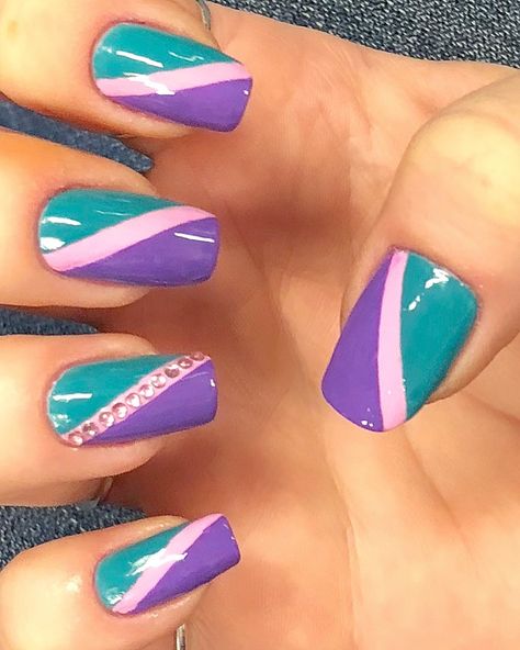 Purple And Pink Gel Nails Ideas, Striped Acrylic Nails, Nail Designs Stripes, Teal Purple Nails, Pink And Teal Nails Design, Purple And Turquoise Nails, Purple And Teal Nails, Teal Nail Designs, Purple Nail Art Designs