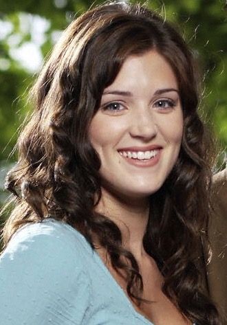 Lucy Griffiths Marian, Lucy Griffiths, Katarina Witt, Robin Hood, Bbc, Photo Album, Romance, Forest, Hair Styles