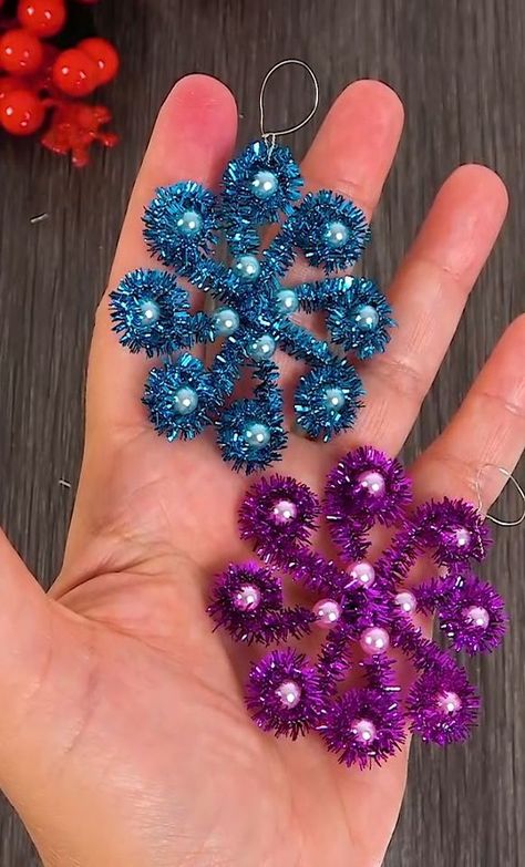 DIY by Pipe-Cleaner-Crafts B Reels | Facebook Pipe Cleaners Ornaments, Pipe Cleaner And Bead Ornaments, Pipe Cleaner Stars Christmas Ornament, Christmas Crafts Using Pipe Cleaners, Pipe Cleaner Star Ornament, Snowflake Pipe Cleaner Ornaments, Pipe Cleaner Decorations, Pipe Cleaner Ornaments Tree Decorations, Thanksgiving Pipe Cleaner Crafts