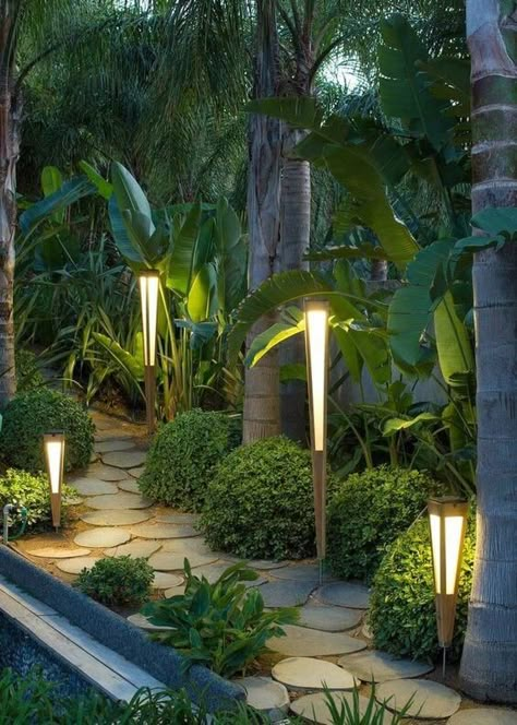 Landscape Pathway Lighting, Outdoor Stair Lighting, Landscape Lighting Design, Outdoor Path, Outdoor Path Lighting, Solar Pathway Lights, Outdoor Landscape Lighting, Outdoor Stairs, Pathway Lighting