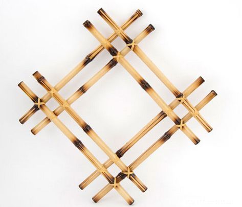 sticks wall decor idea bamboo plant Bamboo Furniture Diy, Bamboo Wall Decor, Bamboo Diy, Craft Projects For Adults, Bamboo Decor, Bamboo Architecture, Diy Plant Hanger, Bamboo Crafts, Bedrooms Decor