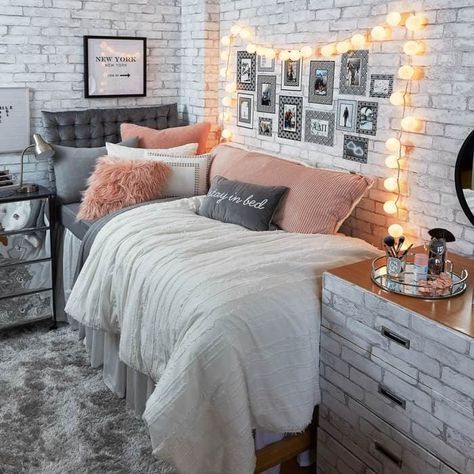 Where to buy dorm bedding: No Bad Days room from Dormify College Bedroom Decor, College Dorm Room Decor, Dorm Room Designs, Dorm Room Inspiration, No Bad Days, Teen Bedroom Decor, Pink And Gray, Chic Bedroom, Cute Room Decor