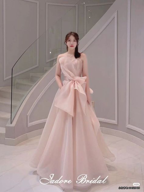 Korean Gowns Dresses, Gaun Dress, Debut Dresses, Dress Pesta, Gowns Dresses Elegant, 파티 드레스, Stunning Prom Dresses, Fancy Wedding Dresses, Style Korea