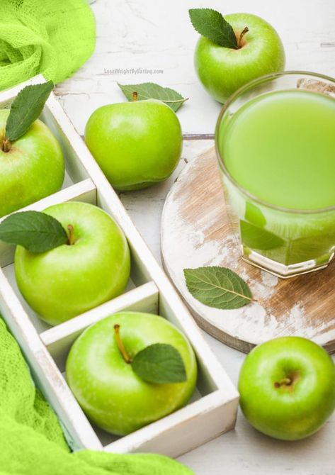 5 Weight Loss Green Apple Juices Green Apple Juice, Easy Green Juice Recipe, Homemade Apple Juice, Juice Diet Recipes, Apple Juice Recipe, Apple Diet, Recipes Juice, Turmeric Juice, Spinach Juice