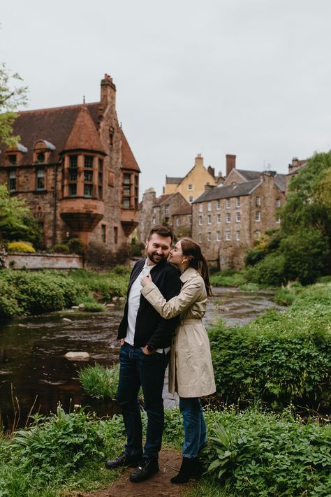 A lovely couple's session in Dean Village in Edinburgh, Scotland. Spring blooms, old buildings, and a beautiful city. Scotland Elopement | Scotland Wedding | Scotland Engagement Photography Edinburgh Engagement Photos, Scotland Couple Photography, Scotland Engagement Photos, Scotland Photoshoot, Elopement Scotland, Scottish Summer, Leith Edinburgh, Edinburgh Photography, Wedding Scotland