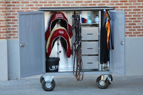 show box — Stephex Horsetrucks Horse Tack Boxes, Tack Box, Horse Equipment, Horse Barn, Horse Saddles, Horse Stuff, Horse Tack, Stables, Saddle