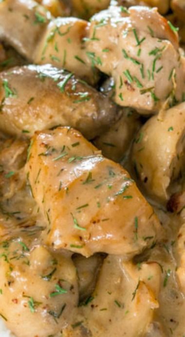 Chicken and Mushrooms in Creamy Dill Sauce Chicken And Mushrooms, Dill Recipes, Creamy Dill Sauce, Dill Sauce, Poultry Recipes, Turkey Recipes, Main Meals, Main Dish Recipes, Chicken Dinner