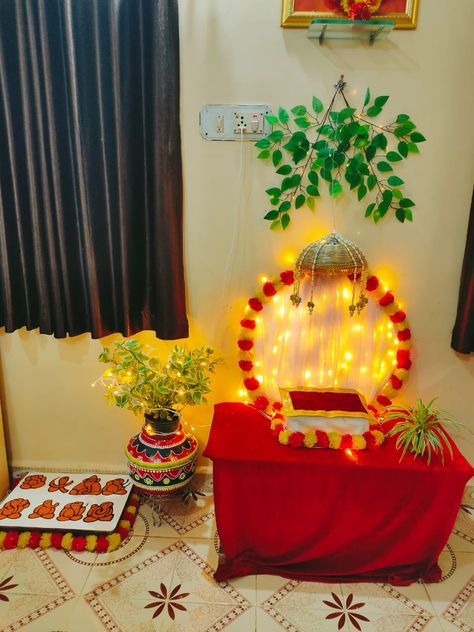 Satnarayan Pooja Decorations, Margashish Pooja Decoration, Navratri Set, Bappa Decoration, Gauri Decoration, Diy Embroidery Flowers, Ganesh Chaturthi Decoration, Diwali Design, Pooja Decoration