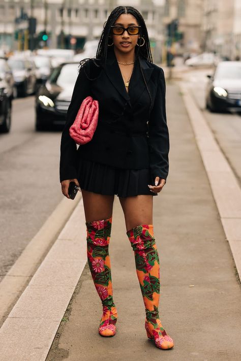 Thighhighboots Outfits, Fashion Week Spring Summer 2023, 2021 Outfits, Checkered Blazer, Milan Fashion Week Street Style, Simple Fall Outfits, Fashion Goals, Spring Summer 2023, Free Style