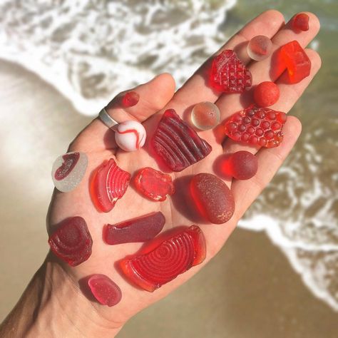 Red Sea Glass, Glass Art Projects, Pretty Rocks, Cool Rocks, Sea Pottery, Least Favorite, Sea Glass Art, Red Sea, My Valentine