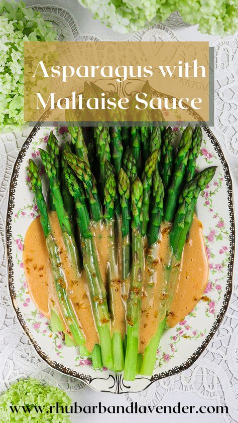 Blanched asparagus with a citrusy maltaise sauce is an elegant and flavourful side dish, perfect for a spring time meal. Maltaise sauce is a classic French hollandaise flavoured with the juice and zest of blood orange. Maltaise Sauce, Blanched Asparagus, How To Make Asparagus, Asparagus Sauce, Spring Side Dishes, Prosciutto Asparagus, Recipe For Hollandaise Sauce, Bearnaise Sauce, Blood Orange Juice