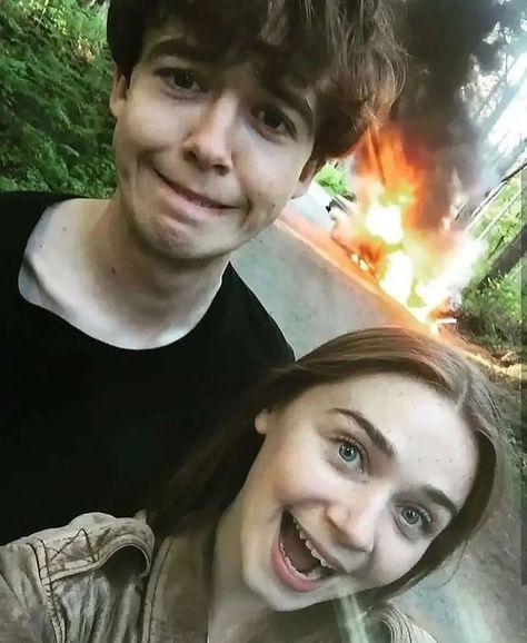 behind the scenes of the end of the f***ing world (2017) | Instagram James And Alyssa, Jessica Barden, Ing Words, World Wallpaper, Shows On Netflix, Netflix Series, Film Serie, End Of The World, Series Movies