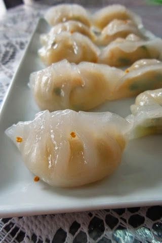 MY LITTLE KITCHEN: Crystal Prawn Dumpling @ Har Gao | Chinese cooking recipes, Prawn dumplings, Dim sum recipes Har Gao, Prawn Dumplings, Chinese Appetizers, Dim Sum Recipes, Won Ton, Chicken Spring Rolls, Chinese Dumplings, Dumpling Wrappers, Batter Recipe