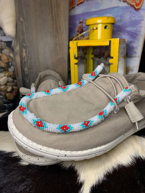 Beaded Hey Dude Shoes, Beaded Hey Dudes, Hay Dudes, Custom Hey Dudes, Beaded Hats, Cowgirl Clothes, Hey Dude Shoes, Native Designs, Indian Shoes