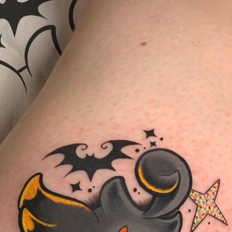 Tattoos By Day. on Instagram: "Happy Halloween y’all 🧡🖤🎃. Little #pumpkaboo for Nicole to end the Halloween flash day at @tauntontattooco . Done using: @industryinks @fytsupplies @stencil_shit @fkirons @hivecaps @inkeeze . #pumpkabootattoo #pokemon #pokemontattoo #pokemontcg #pokemoncards #pokemoncommunity #pokemongo #pokemonday #nerdytattoos #videogametattoo #vgta2 #videogametatts #gamerink #halloween #halloweentattoo #happyhalloween #spookytattoo #spoopytattoos #supercutetattoos #indust Spooky Pokemon Tattoo, Pumpkaboo Tattoo, Pumpkaboo Pokemon, Nerdy Tattoos, Halloween Flash, Video Game Tattoo, Pokemon Tattoo, Spooky Tattoos, B Tattoo