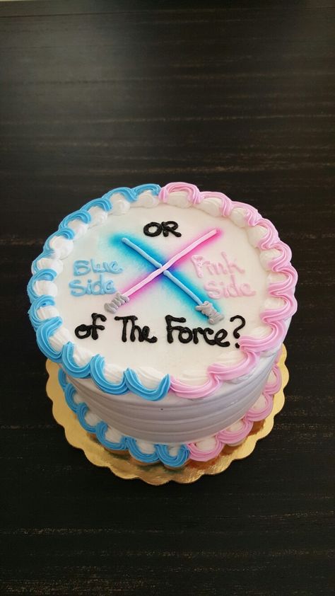 Star Wars gender reveal cake Star Wars Gender Reveal, Reveal Party Food Ideas, Gender Reveal Party Food Ideas, Baby Announcement Cake, Gender Reveal Party Food, Baby Reveal Cakes, Gender Reveal Box, Star Wars Baby Shower, Gender Reveal Party Theme