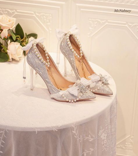 Wedding Shoes Bow, Diy Heels, Princess Heels, Blue Stilettos, Hak Tinggi, Fancy Heels, Fairy Shoes, Girls Heels, Wedding Shoes Heels