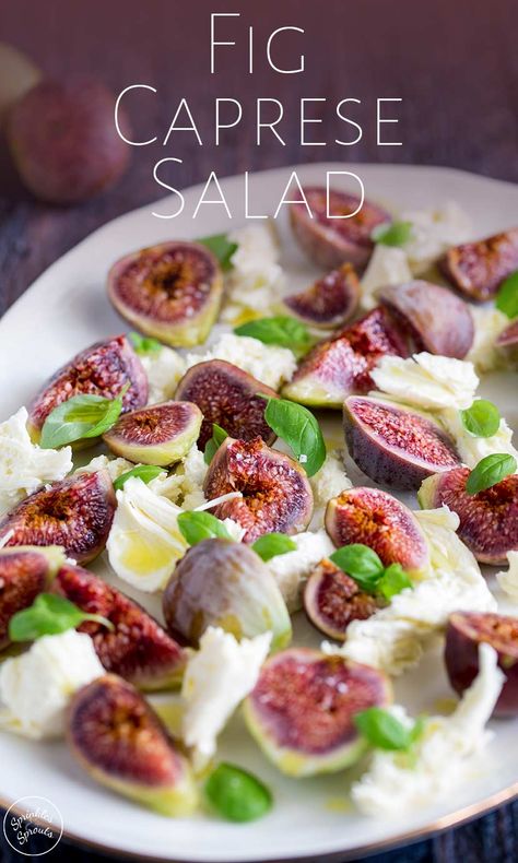 This Fig and Mozzarella salad is going to become your new favorite twist on a classic Caprese salad. This is a Fig Caprese! Yes we are talking figs with cheese. The ripe fresh figs replace the tomatoes, making this a fruity yet savory addition to your dinner table. What could be better than ripe figs, fresh mozzarella, good olive oil fragrant basil? A perfect lunch or light dinner. Fresh Mozzarella Appetizers, Figs With Cheese, Mozzarella Appetizers, Sprouts Recipes, Fig Salad, Vegetarian Main Course, Mozzarella Salad, Savory Salads, Salad Dressing Recipes Homemade