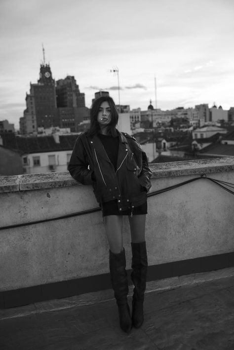 Leather Jacket Photoshoot, Rooftop Shoot, Roof Model, Mens Leather Jackets, 80s Grunge, Women Grunge, Ideas For Photography, Fashion Shoots, Alfred Stieglitz