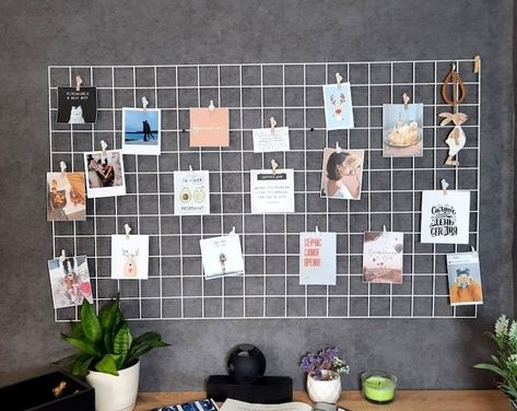 Large White Metal Wire Wall Grid for Photos, Plants, Creative Polaroid Display, Office Memo & Moodboard, Perfect Gift for Her, Notice Board - Etsy Canada Study Room Organization, Wall Grid, Grid Wall, Polaroid Wall, Support Pour Plante, Photo Polaroid, Notice Board, Display Photos, Memo Boards